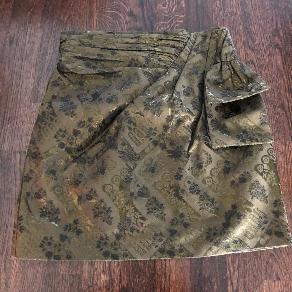 Forever21 Skirt (Above Knee),Size M, Olive & Black